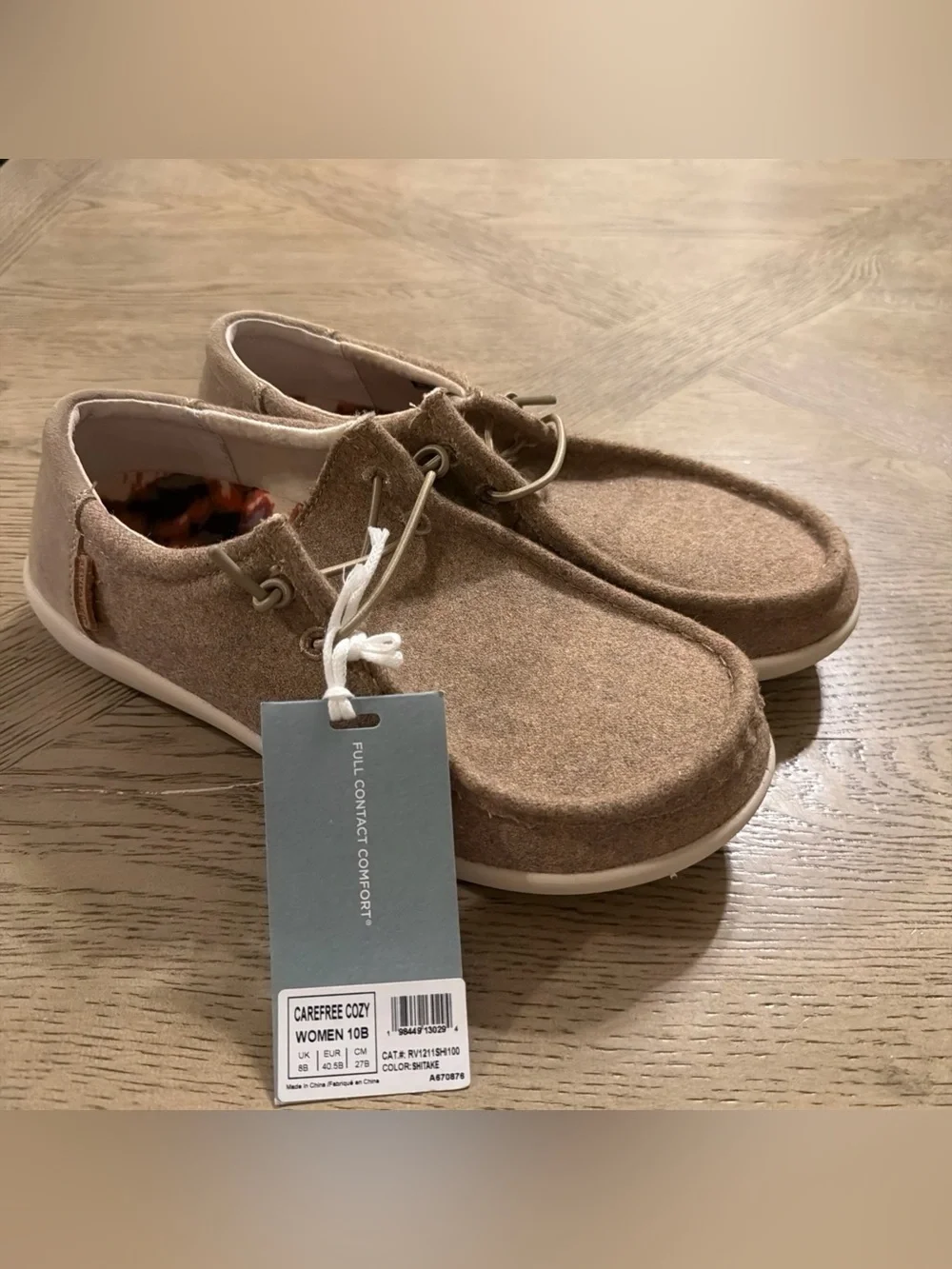 NWT Revitalign Womens Carefree Cozy Tan Orthotic Memory Foam Slip-On Shoes 10B